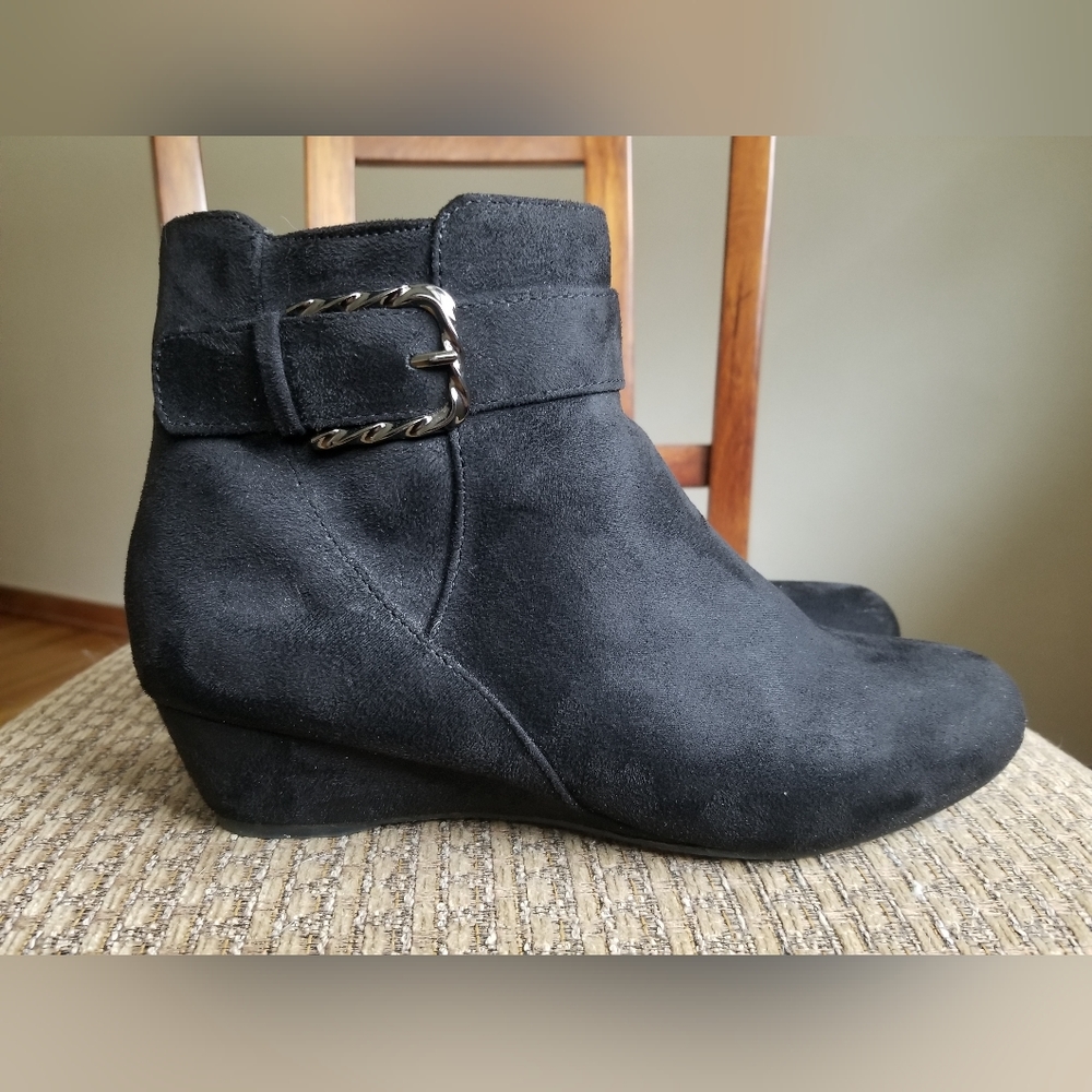 Impo booties size 7.5
